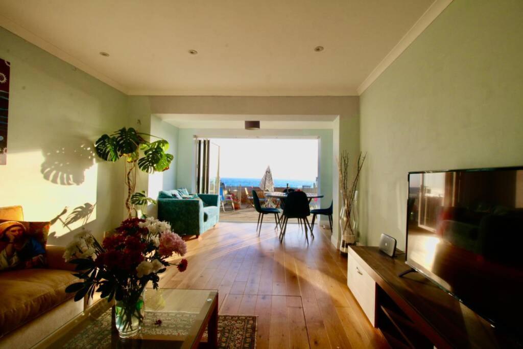 Serenity "Your Calm Seafront Retreat" By Air Premier Seaford Exterior foto